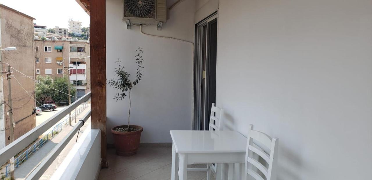 Michalis, 2-Bedroom Apartment In Saranda エクステリア 写真