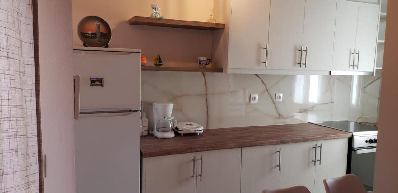 Michalis, 2-Bedroom Apartment In Saranda エクステリア 写真