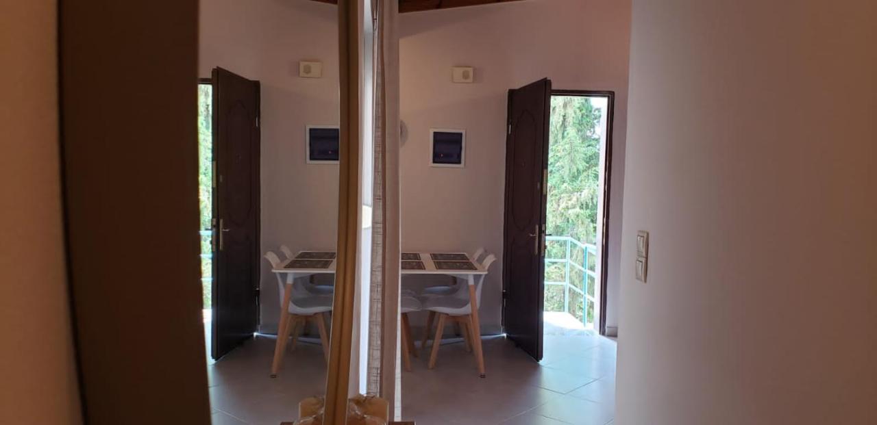 Michalis, 2-Bedroom Apartment In Saranda エクステリア 写真